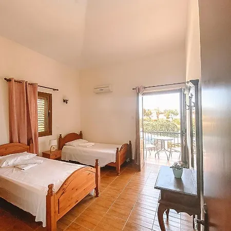 Hotel Christodoula Polis